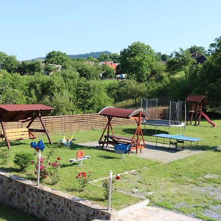 Pensiunea Forrás Panzió Corund  Exterior foto
